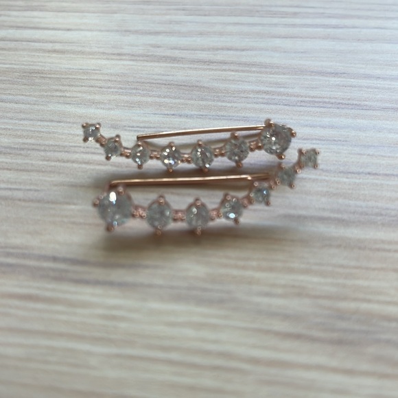 Fashion Ear Crawlers - Rose Gold/Crystal - Picture 2 of 2